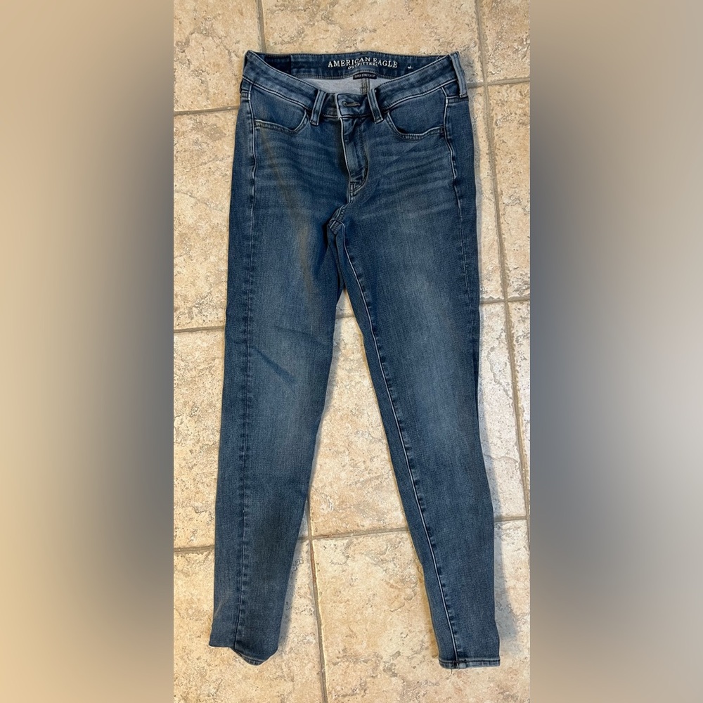 American Eagle Hi-Rise Jeggings. Size 4